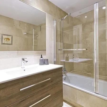 Guestready - Luxurious Seaside Retreat In Apartment *